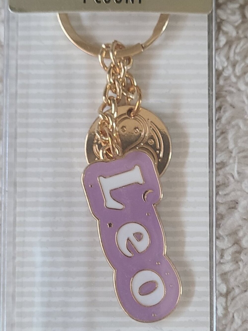 Modern Expressions Leo Keychain - Picture 3 of 3